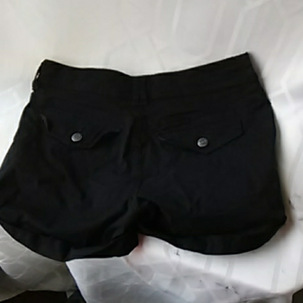 Short - Picture 3 of 3